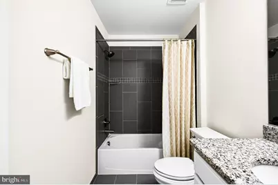 151 Center S #1, Vienna, VA 22180 - Photo 8