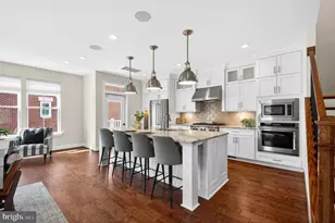 151 Center S, Vienna, VA 22180 - Photo 20