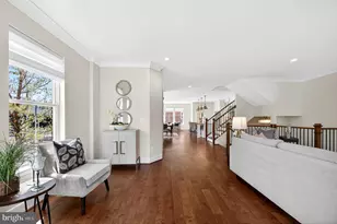 151 Center S, Vienna, VA 22180 - Photo 18