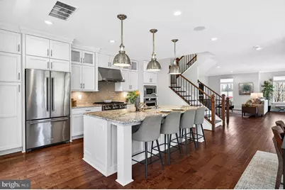 151 Center S #1, Vienna, VA 22180 - Photo 22