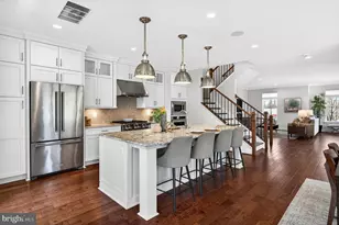 151 Center S, Vienna, VA 22180 - Photo 22