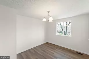 14125 Honey Hill Ct, Centreville, VA 20121 - Photo 8