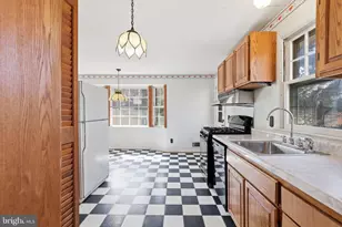 7220 Brookcrest Pl, Annandale, VA 22003 - Photo 6