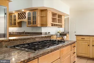 532 Walker Rd, Great Falls, VA 22066 - Photo 30