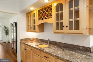 532 Walker Rd, Great Falls, VA 22066 - Photo 36