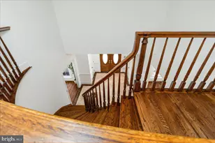 532 Walker Rd, Great Falls, VA 22066 - Photo 58