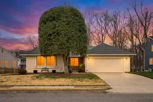 6126 Rockwell Ct, Burke, VA 22015 - Photo 2