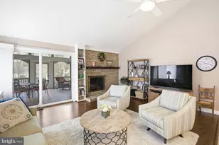 6126 Rockwell Ct, Burke, VA 22015 - Photo 6