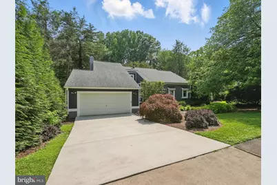 11817 Blue Spruce Road, Reston, VA 20191 - Photo 4
