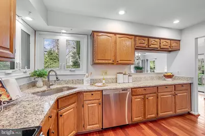 714 Old Hunt Way, Herndon, VA 20170 - Photo 26