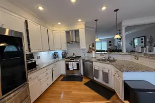 2142 Capstone Cir, Herndon, VA 20170 - Photo 6