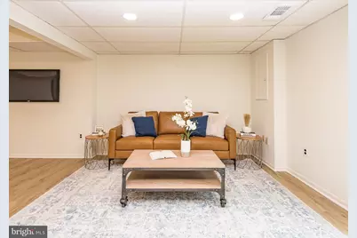 5756 Walnut Wood Ln Lane, Burke, VA 22015 - Photo 12