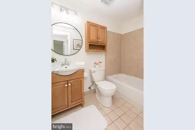 5756 Walnut Wood Ln Lane, Burke, VA 22015 - Photo 16