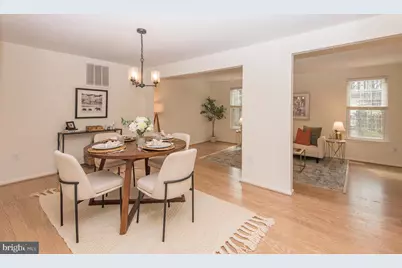 5756 Walnut Wood Ln Lane, Burke, VA 22015 - Photo 24