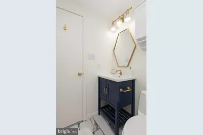 5756 Walnut Wood Ln Lane, Burke, VA 22015 - Photo 8