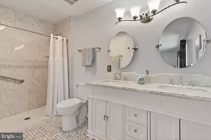13400 Catoctin Ct, Herndon, VA 20170 - Photo 2