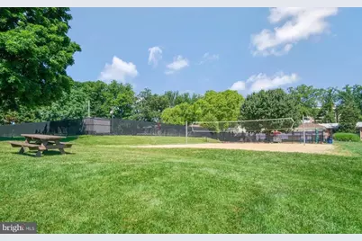 1954 Kennedy Drive #201, McLean, VA 22102 - Photo 22