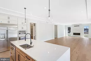 7007 Hector Rd, McLean, VA 22101 - Photo 12