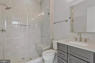 7007 Hector Rd, McLean, VA 22101 - Photo 14