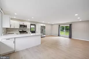 5317 Oldcastle Ln, Springfield, VA 22151 - Photo 4