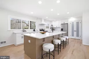 5110 Prestwick Dr, Fairfax, VA 22030 - Photo 8