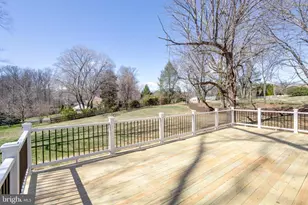 5110 Prestwick Dr, Fairfax, VA 22030 - Photo 6