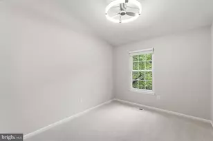 7808 Solomon Seal Dr, Springfield, VA 22152 - Photo 24