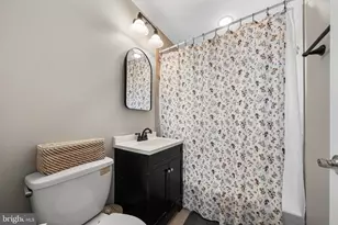 2253 Roanoke Dr, Alexandria, VA 22307 - Photo 14