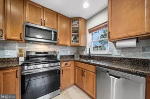 2253 Roanoke Dr, Alexandria, VA 22307 - Photo 8