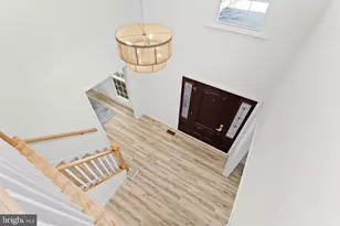 13208 Tuckaway Dr, Herndon, VA 20171 - Photo 6