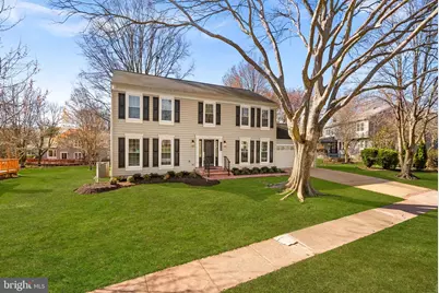 13208 Tuckaway Drive, Herndon, VA 20171 - Photo 2