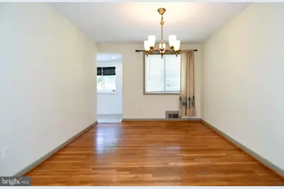 4842 Randolph Drive, Annandale, VA 22003 - Photo 4