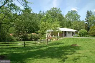 4842 Randolph Dr, Annandale, VA 22003 - Photo 2