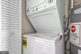 1134 Shannon Pl, Herndon, VA 20170 - Photo 28