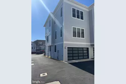 129 Park Street NE #B, Vienna, VA 22180 - Photo 6