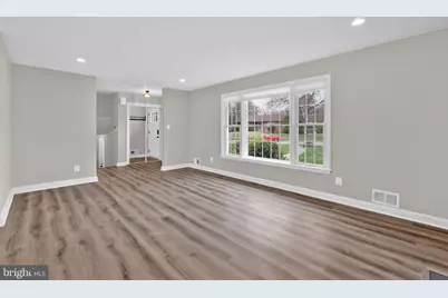 2215 Lida Court, Alexandria, VA 22306 - Photo 6