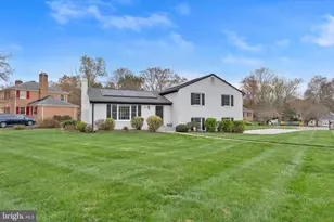 2215 Lida Ct, Alexandria, VA 22306 - Photo 2