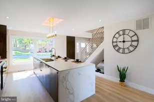 13622 Ellendale Dr, Chantilly, VA 20151 - Photo 8