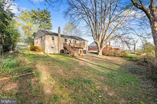 2722 Woodley Pl, Falls Church, VA 22046 - Photo 8