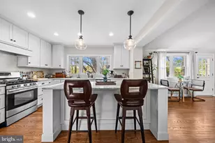 2722 Woodley Pl, Falls Church, VA 22046 - Photo 20