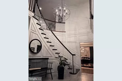 9217 Jeffery Road, Great Falls, VA 22066 - Photo 4