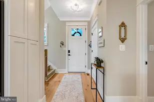 105 Courthouse Rd SW, Vienna, VA 22180 - Photo 2