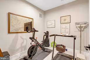 105 Courthouse Rd SW, Vienna, VA 22180 - Photo 50