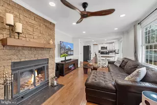 8271 Raindrop Way, Springfield, VA 22153 - Photo 12