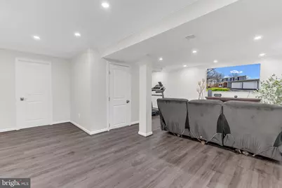 8271 Raindrop Way, Springfield, VA 22153 - Photo 28