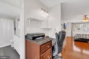 8271 Raindrop Way, Springfield, VA 22153 - Photo 24