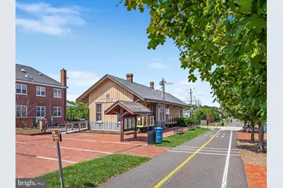 408 Woodgrove Court, Herndon, VA 20170 - Photo 10