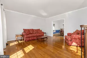 408 Woodgrove Ct, Herndon, VA 20170 - Photo 6