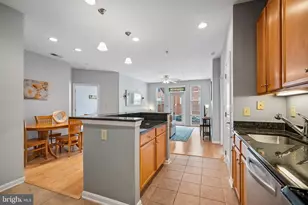 2665 Prosperity Ave, Fairfax, VA 22031 - Photo 8