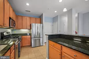 2665 Prosperity Ave, Fairfax, VA 22031 - Photo 6